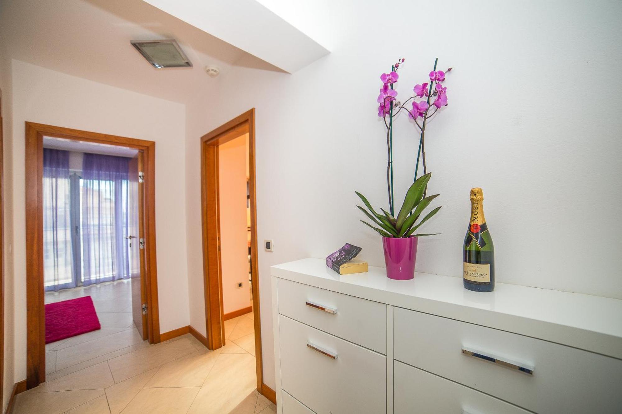 Apartments Milan Makarska Bilik gambar
