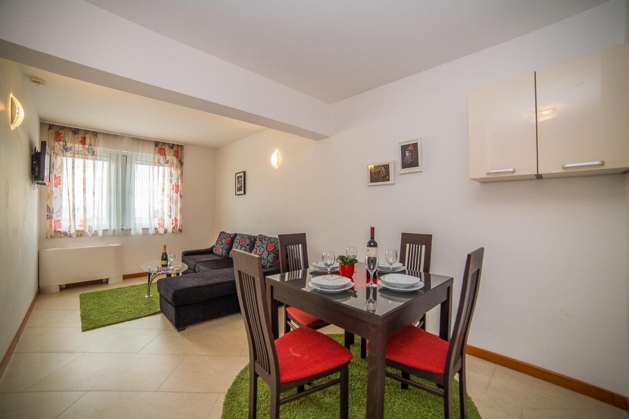 Apartments Milan Makarska Bilik gambar