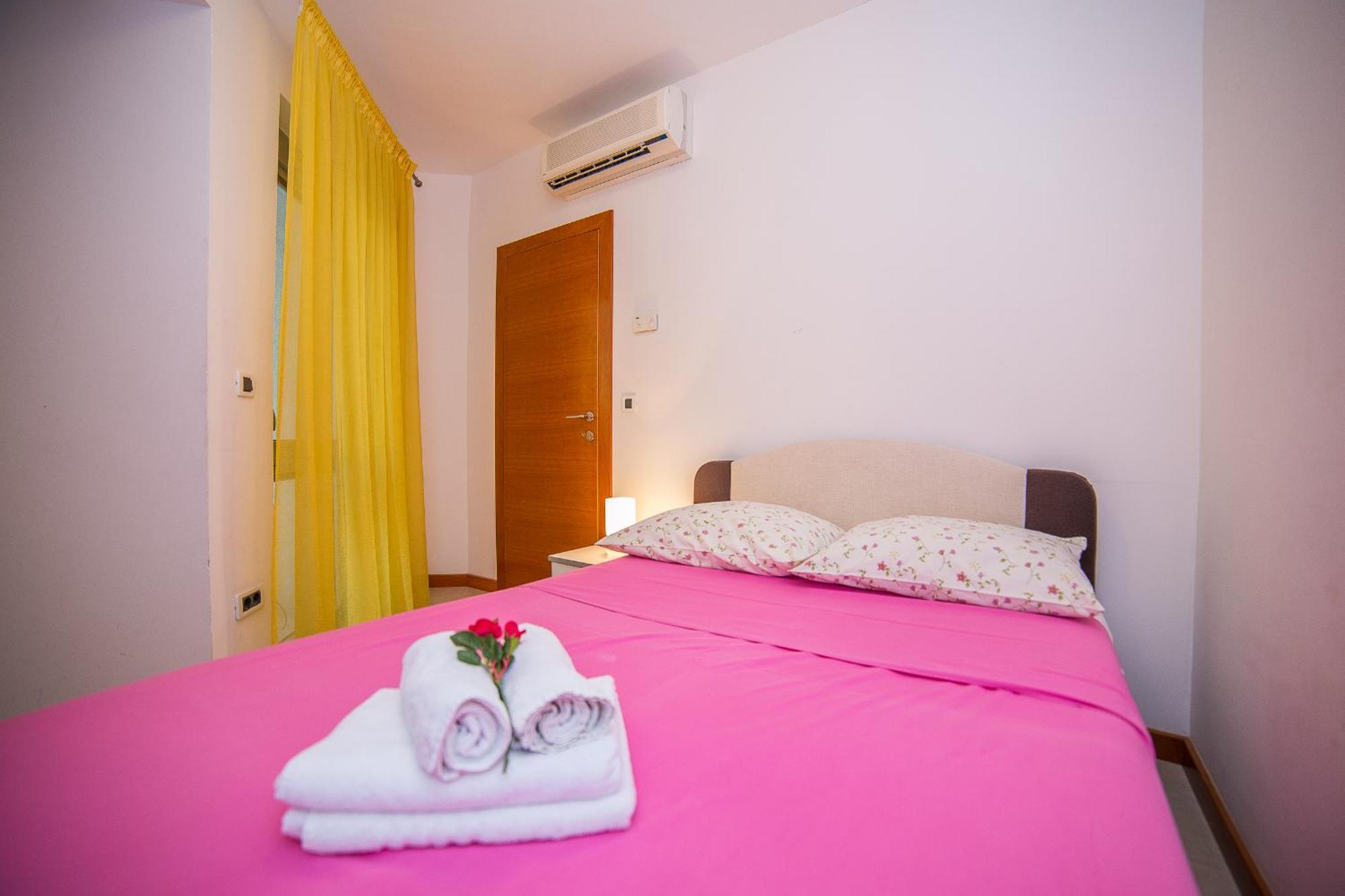 Apartments Milan Makarska Bilik gambar