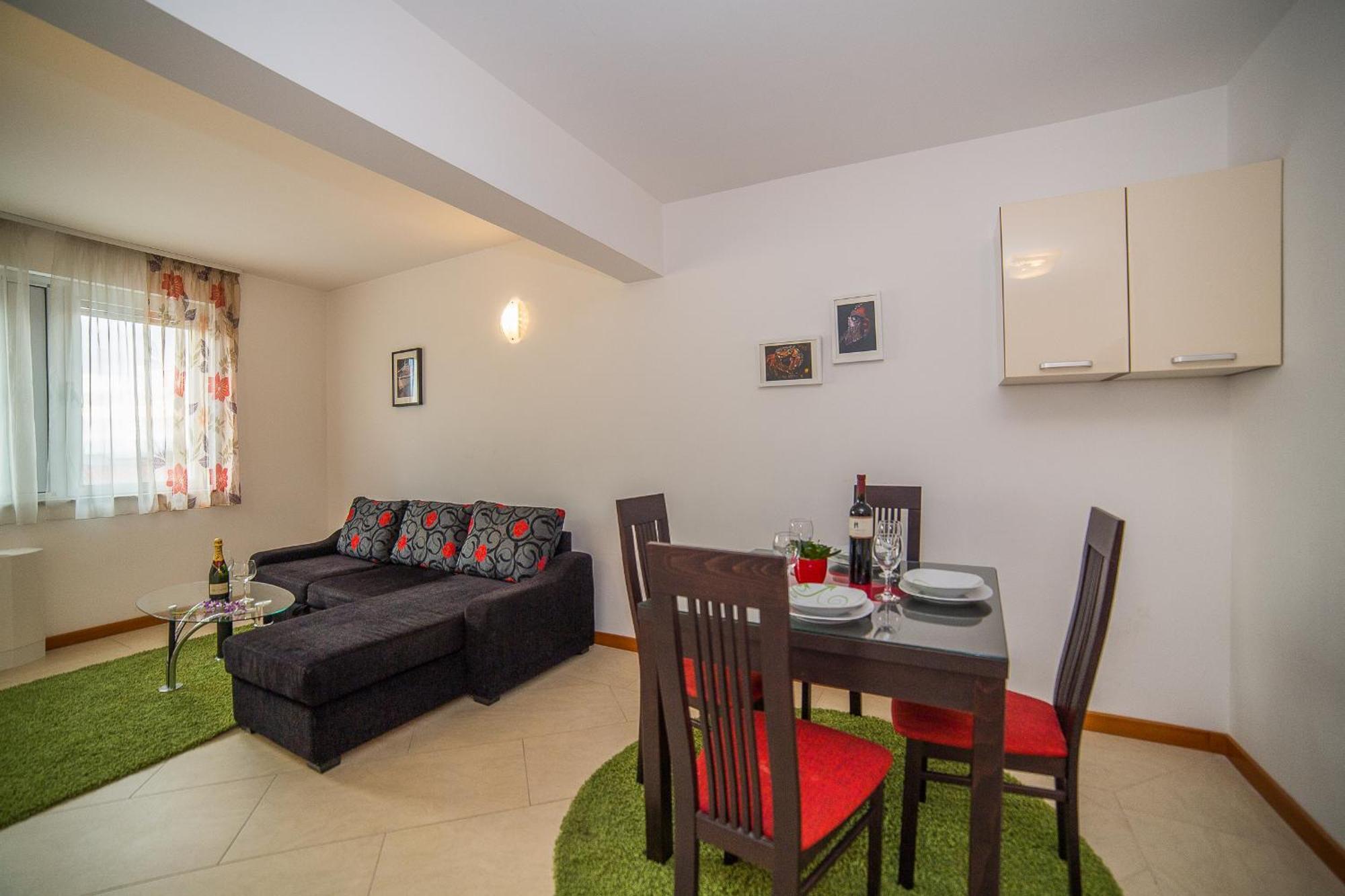 Apartments Milan Makarska Bilik gambar