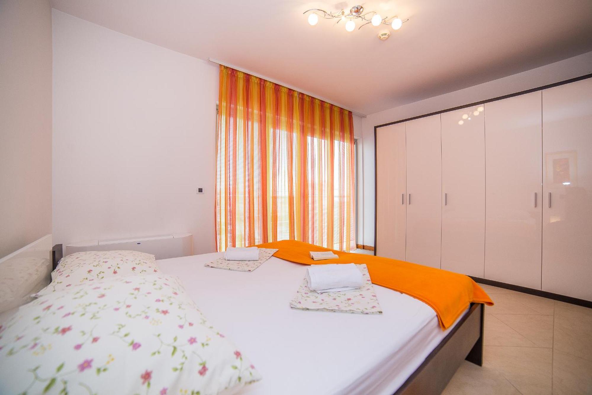 Apartments Milan Makarska Bilik gambar