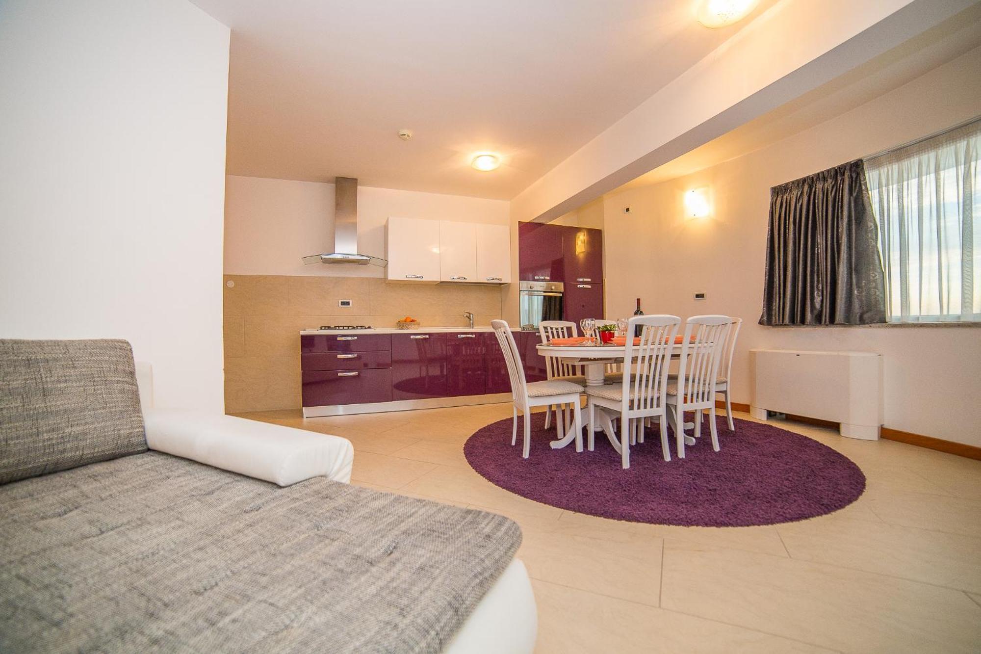 Apartments Milan Makarska Bilik gambar