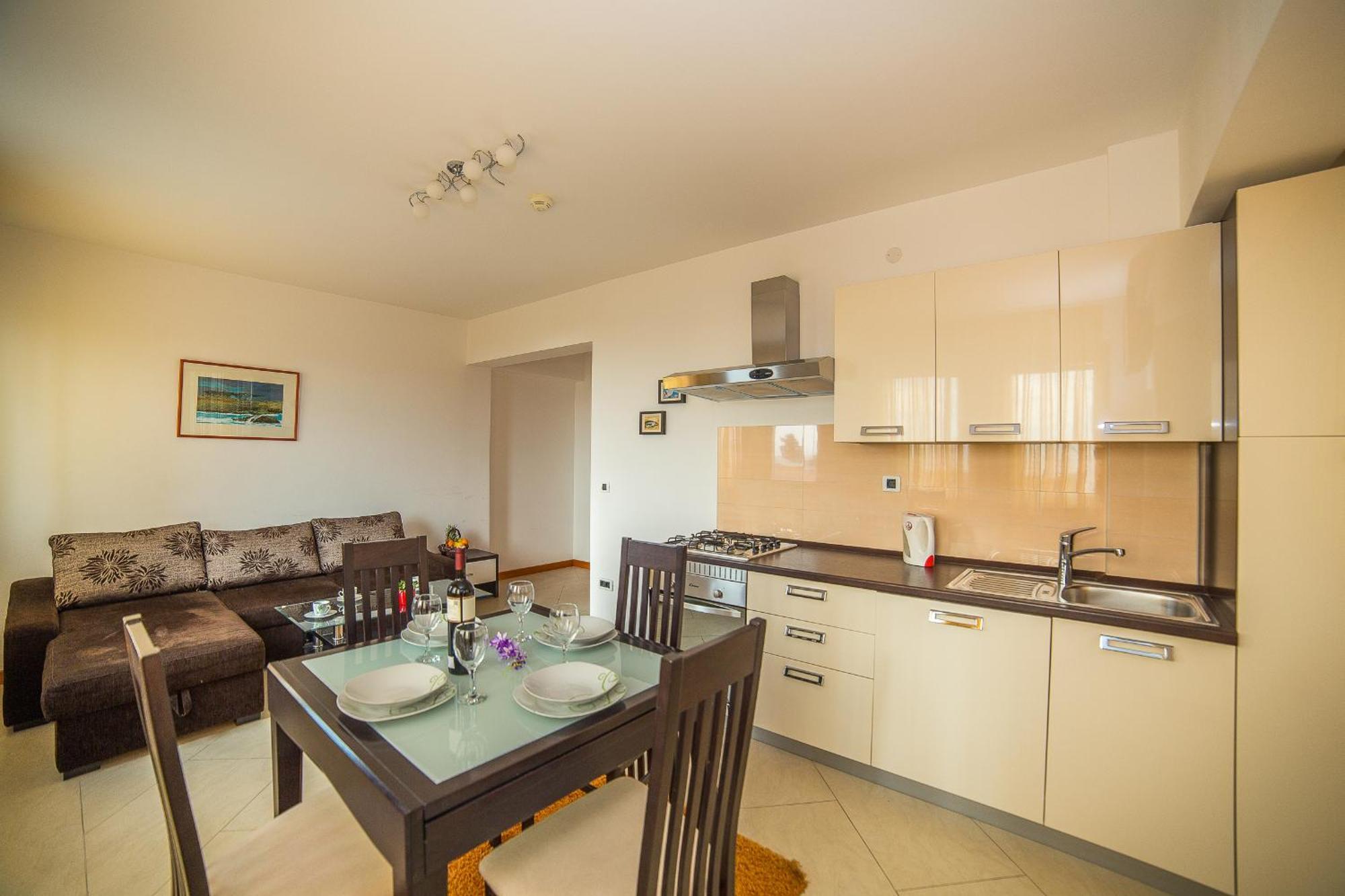 Apartments Milan Makarska Bilik gambar